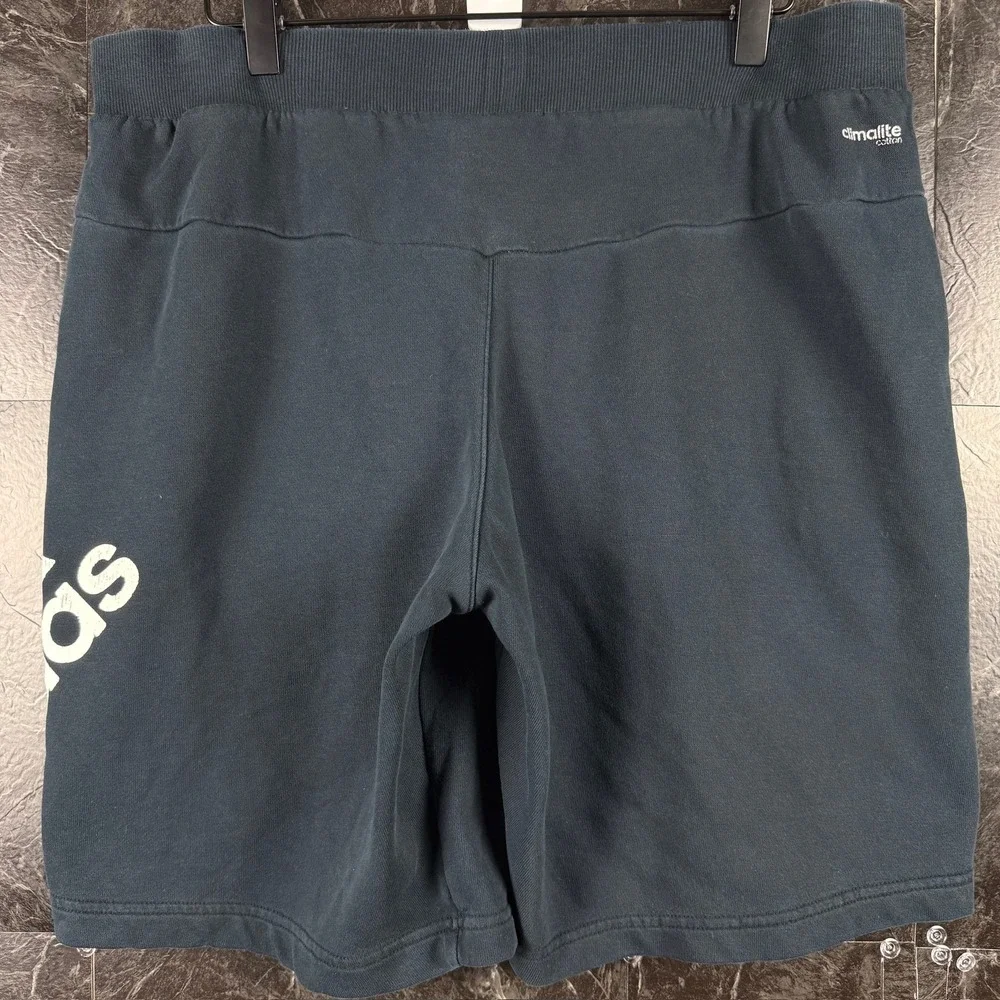 Adidas Men's Navy Retro Tech Shorts Medium